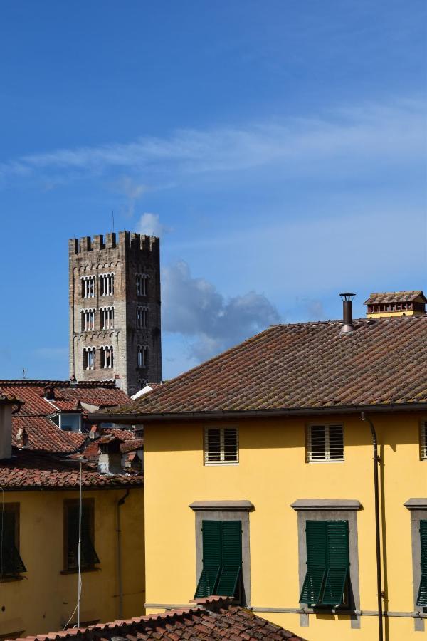 Al Carmine Apartments Towers View With Ac Lucca Exterior foto